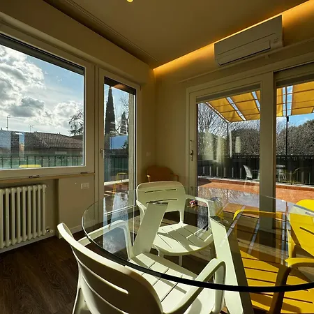 Apartament Skyline *